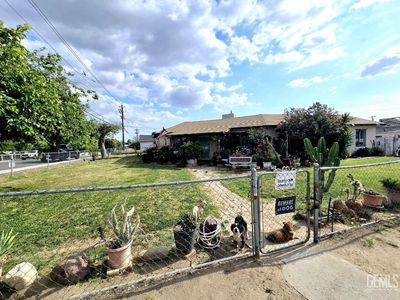 525 Jeffrey St, Bakersfield, CA, 93305