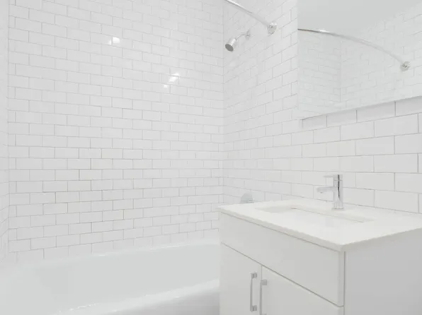 600 Washington Street image 4 of 27