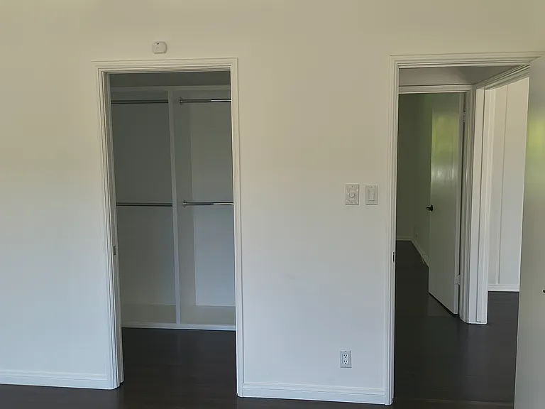 2828 Benedict Canyon Dr — Photo 42