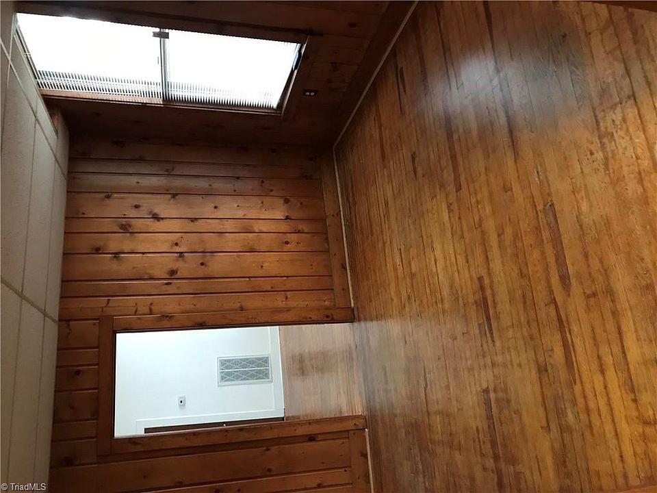 327 Cherry St Mount Airy NC Zillow