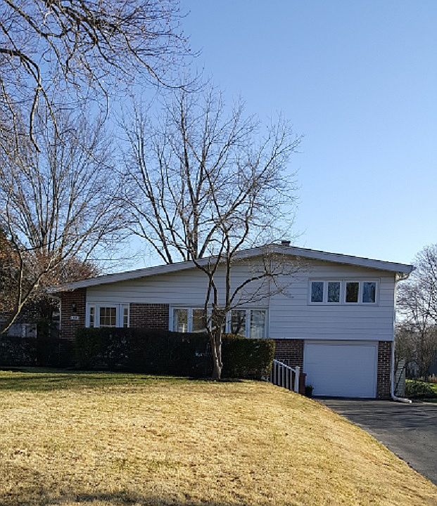 2nd image of 1581 Sullivan Dr