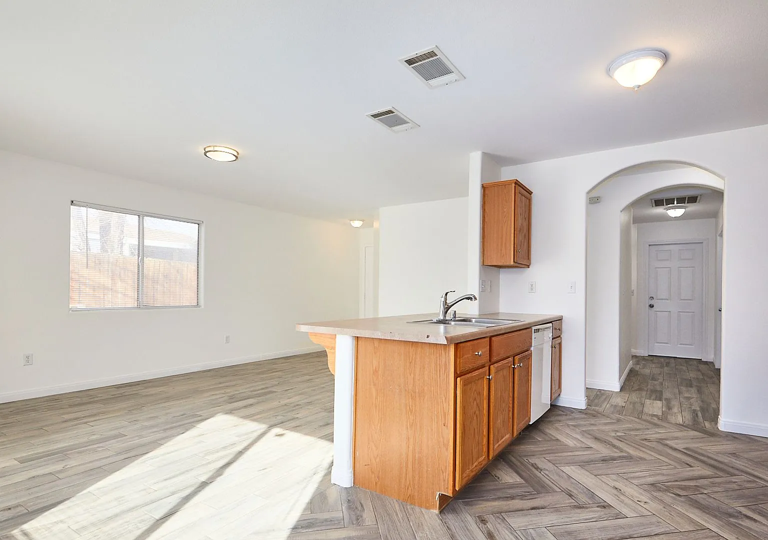 3 Bedroom Barstow Home — Photo 3