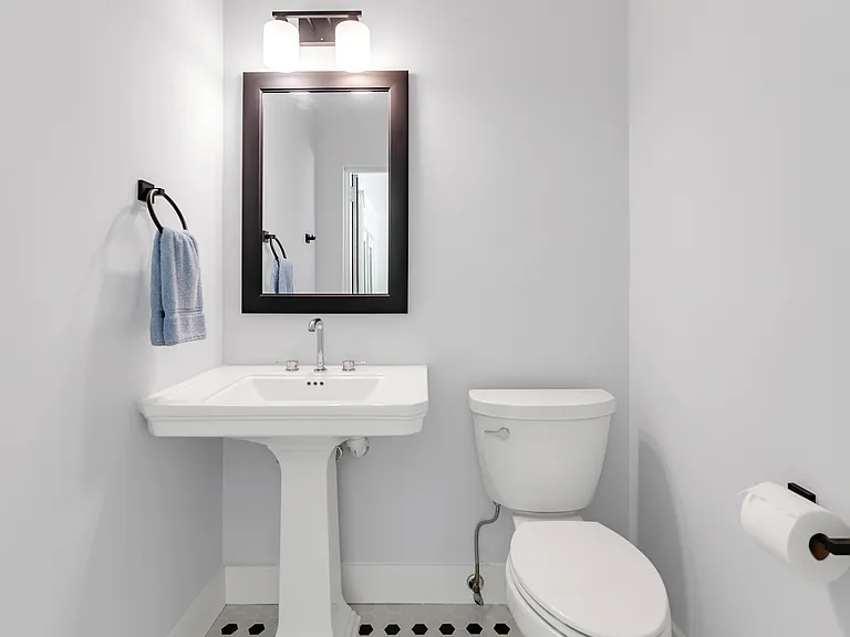 803 Kanuga Dr — Photo 23