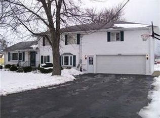 6261 Nash Rd, Sanborn, NY 14132