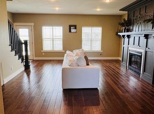 101 Pebble Ln, Torrington, WY 82240