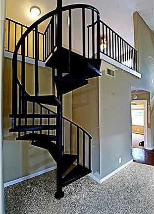 2nd image of 606 Brentmeadow Cir