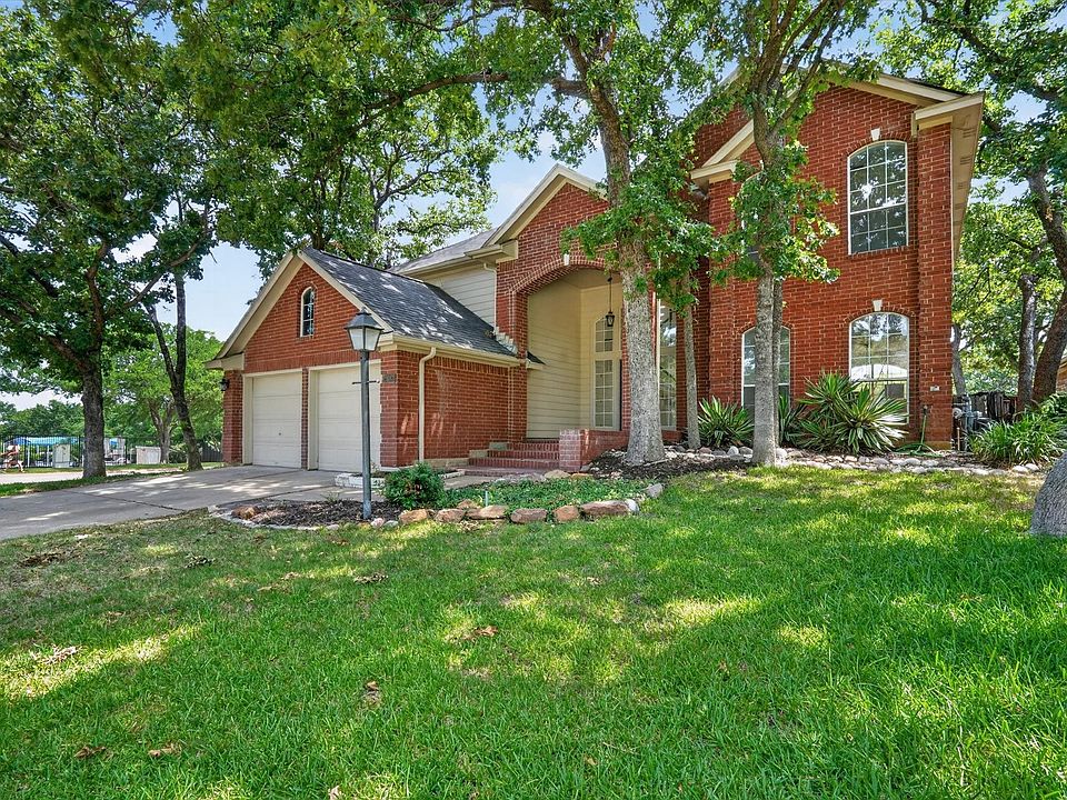 1st image of 2687 Creekside Way