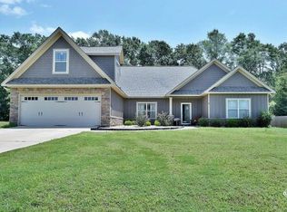 6 Easy St, Seale, AL 36875