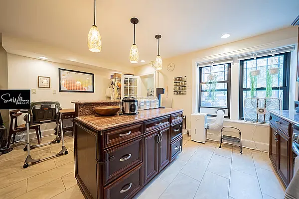 Rented by Scott Williams Realty LLC | media 18