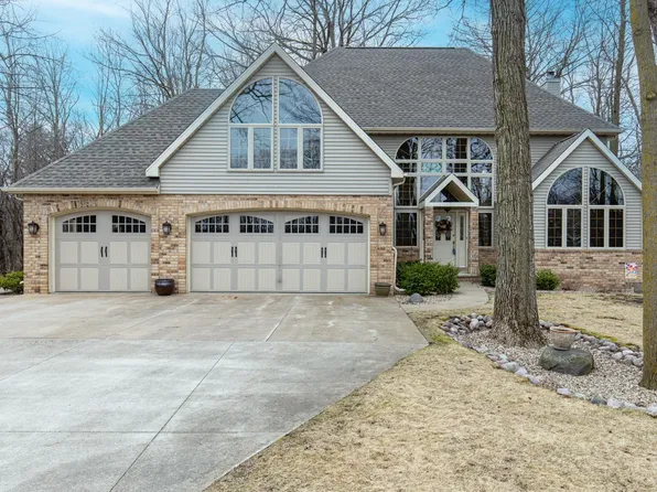 4600 Stonewood Ct, Oshkosh, WI 54902