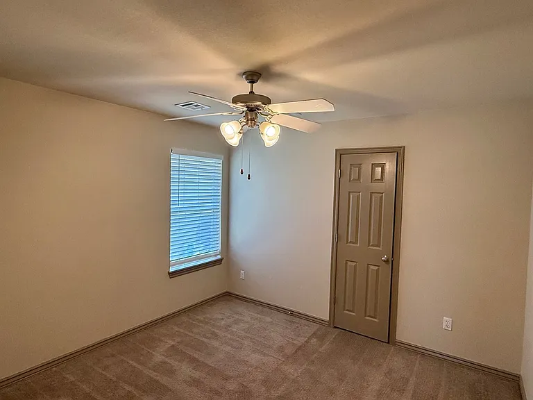 2145 Scissortail Landing Dr — Photo 15