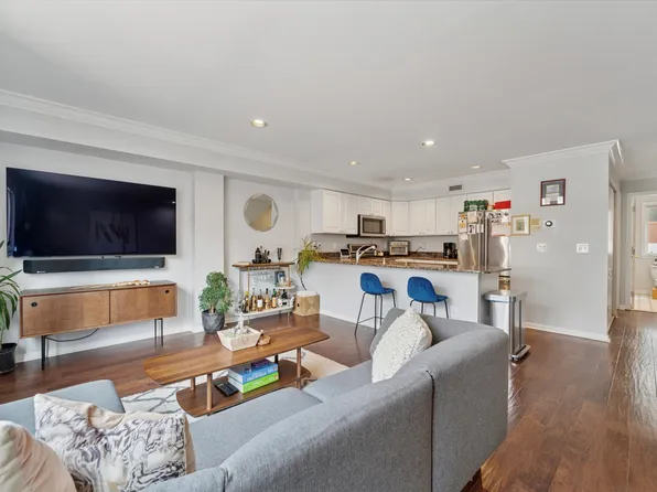 212-24 S 24th St #2416B, Philadelphia, PA 19103