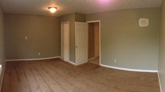 Master Bedroom-Upstairs