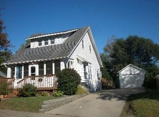 111 N 15th St, Marshalltown, IA 50158