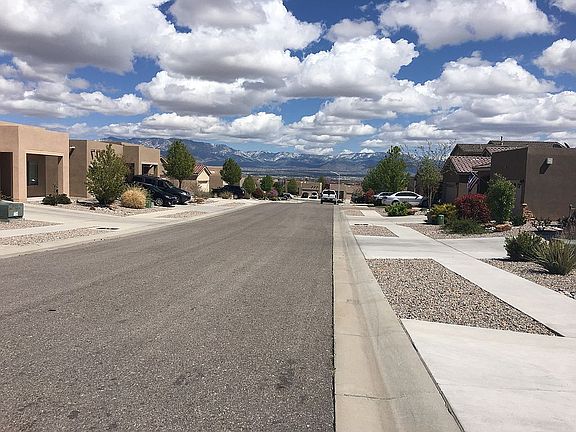 2nd image of 5532 Costa Uerde Rd NW