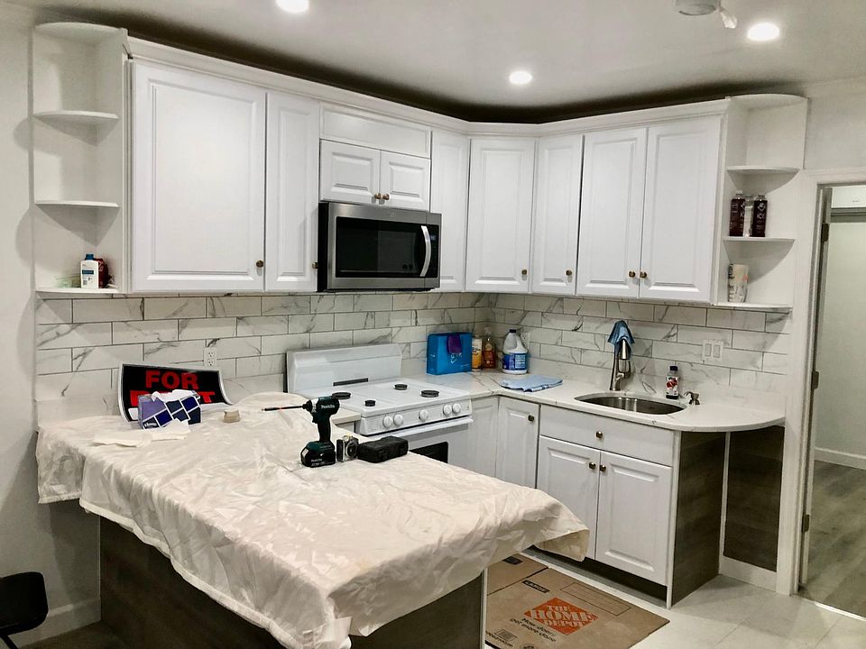 1st image of 6022 59th Ave #1