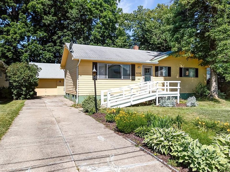 1st image of 6098 Barbara Ln