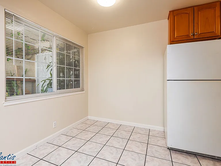 1273 Pedro St — Photo 4