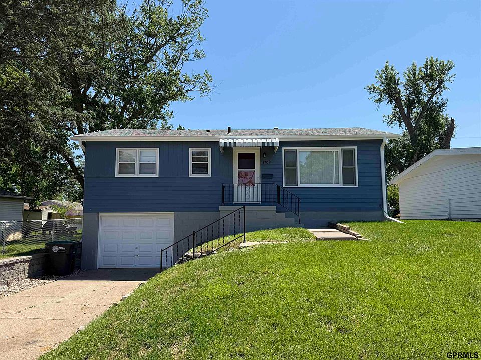 1st image of 4709 Redick Ave