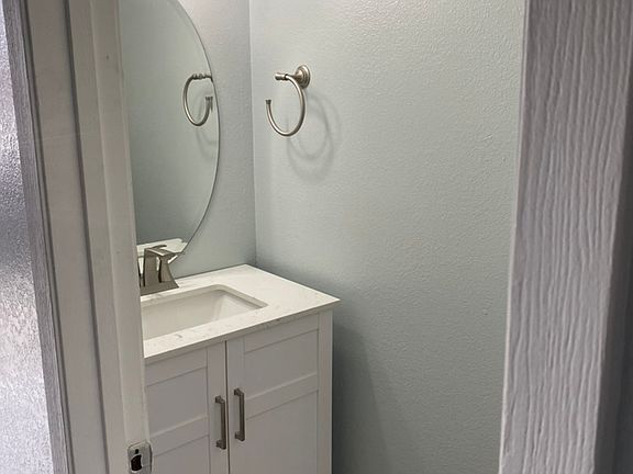 5th image of 7901 Mayfair Dr APT 4