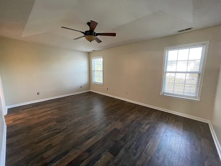 511 N Waters Edge Dr — Photo 8