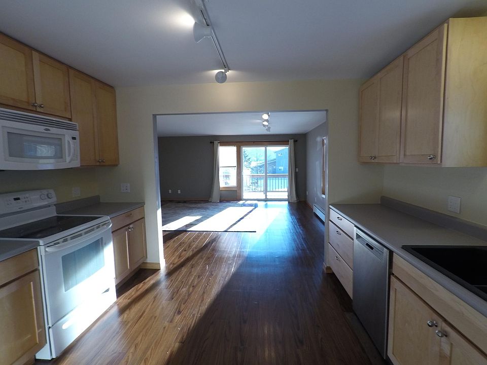 Kitchen to Livingroom & Dining Room