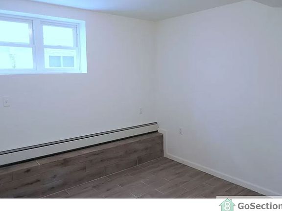 5th image of 2758 Morgan Ave #1