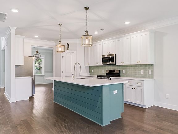 2nd image of 550 Fleming Rd