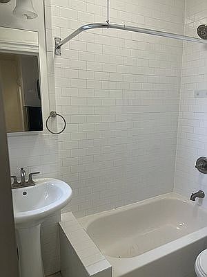 3rd image of 32-52 33rd St Unit E8
