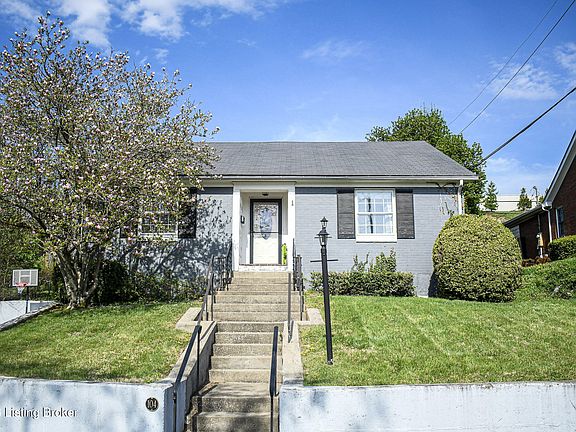 3rd image of 104 Reservoir Rd