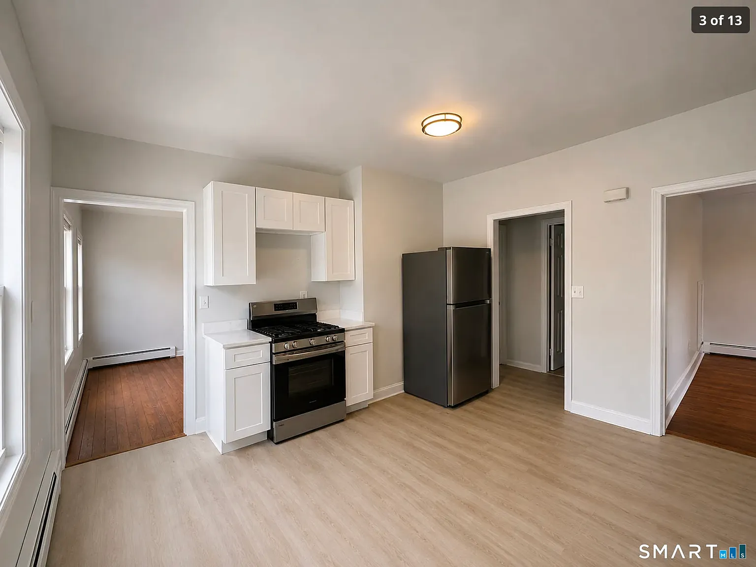 3 bed, 1.0 bath, 1166 sqft, $2,500 — Photo 3