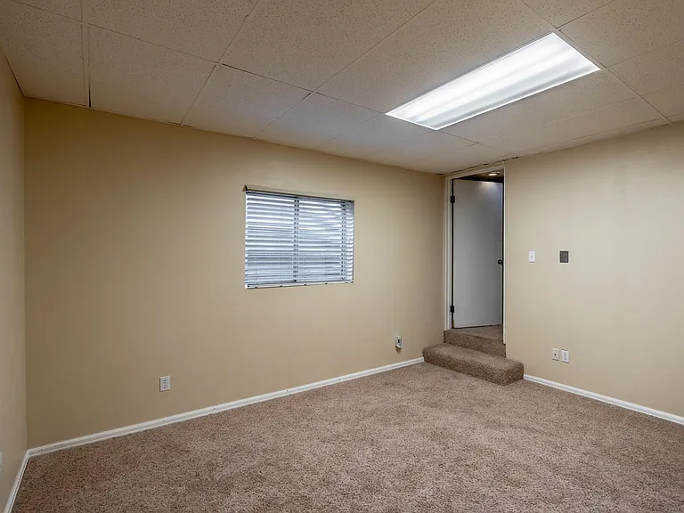 4221 S Mobile Cir #D — Photo 12