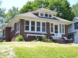 315 Dewey St, Joliet, IL 60436