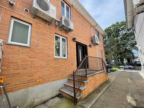 5th image of 4819 207th St Floor 1