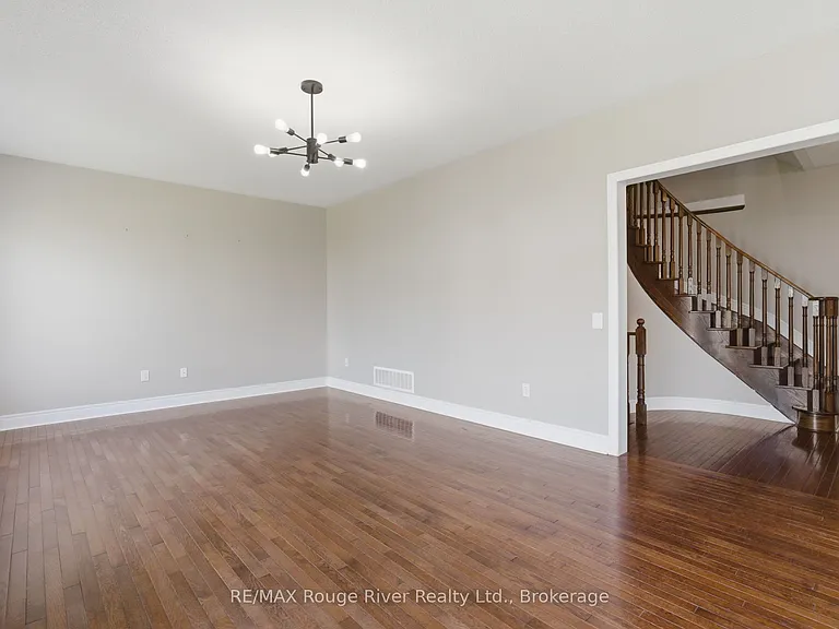 138 Kersey Cres — Photo 19