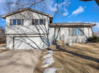6215 Laurel Rd, Saint Cloud, MN 56303
