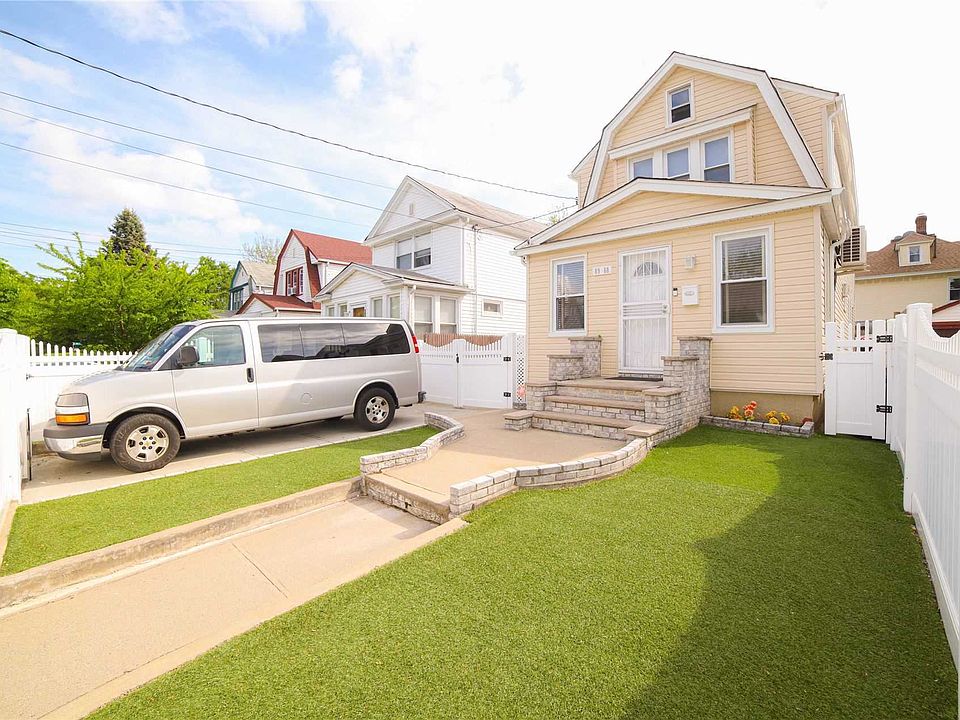 1st image of 89-88 218th Pl