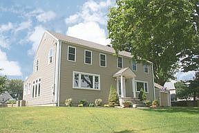 2nd image of 48 Norman Cir