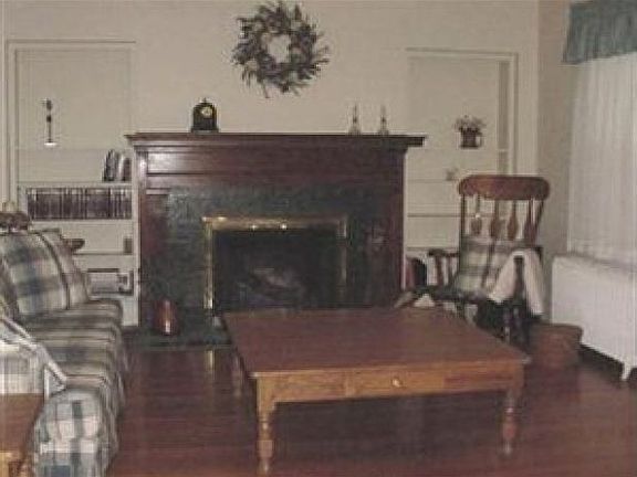 5th image of 16919 Clifton Blvd