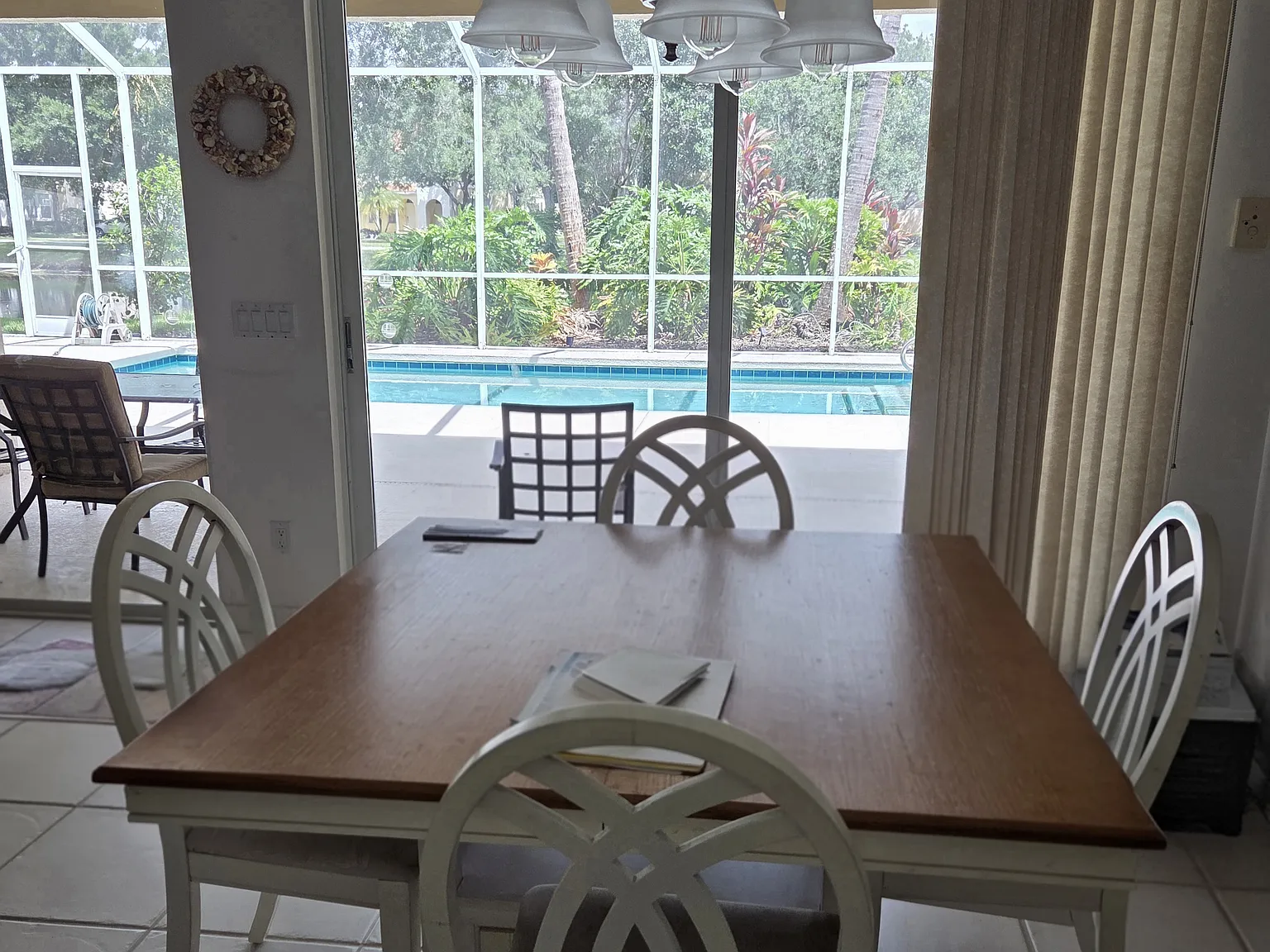 4 bed, 3.5 bath, 2507 sqft, $4,000 — Photo 4