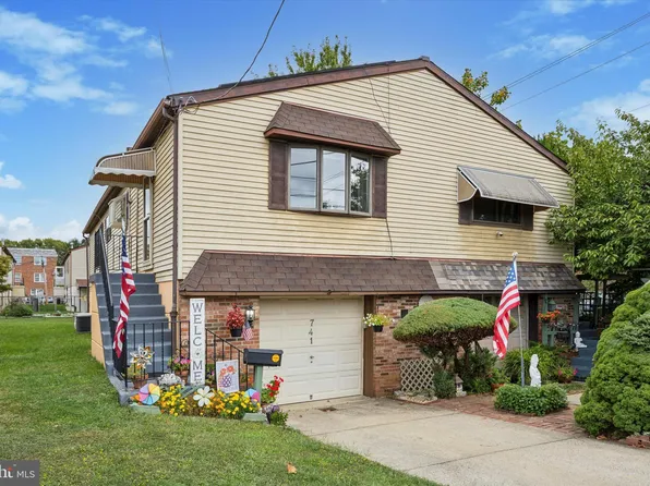 741 Brighton St, Philadelphia, PA 19111