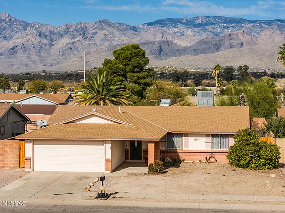 4th image of 9957 E Rosewood St