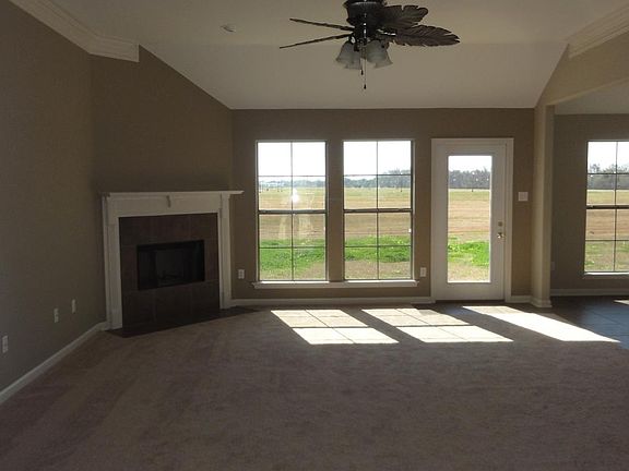 5th image of 11 Summerlin Dr