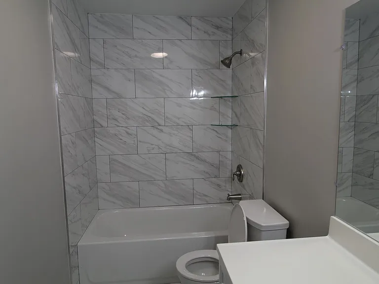 91 Cloverdale Rd #2 — Photo 11