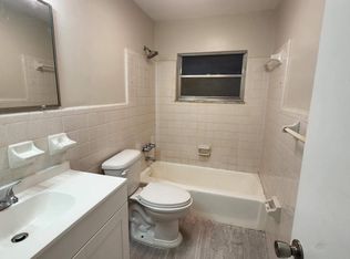 40 Clark St, Enterprise, FL 32725