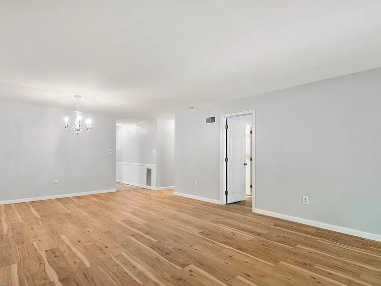 192 Valley Stream Ln — Photo 7