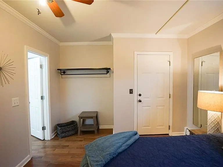 603 Thames St #1 — Photo 25