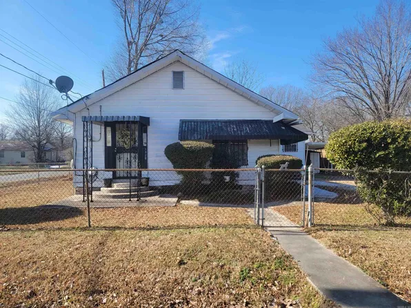 1320 S Oleander St, Pine Bluff, AR 71603