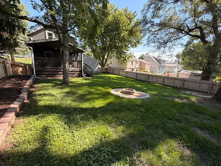 3627 Spring St — Photo 43