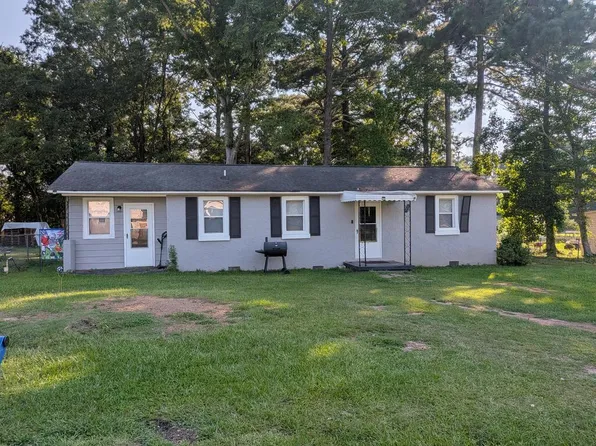 3910 Harless St, Greenwood, SC 29646